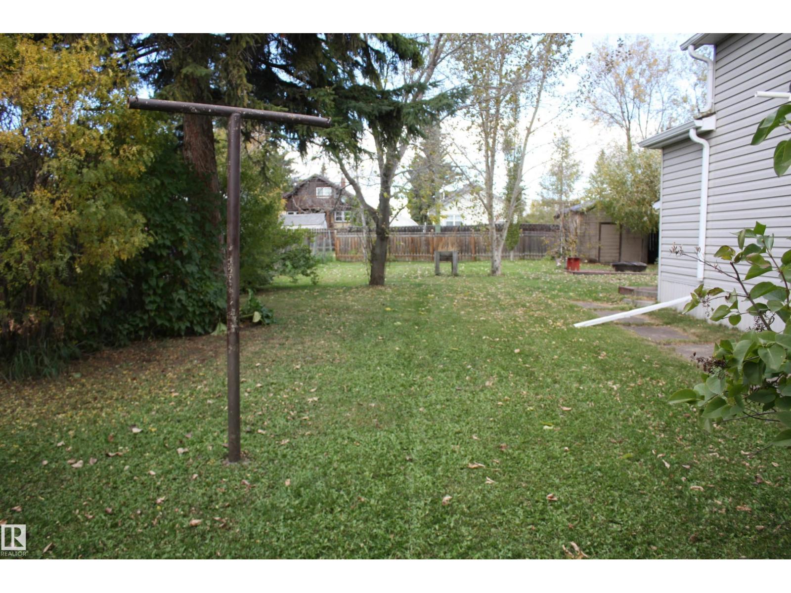 5012 49 Ave Property Photo 21