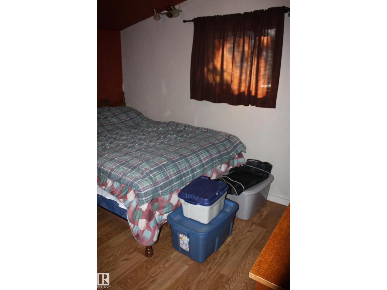 5012 49 Ave Property Photo 51