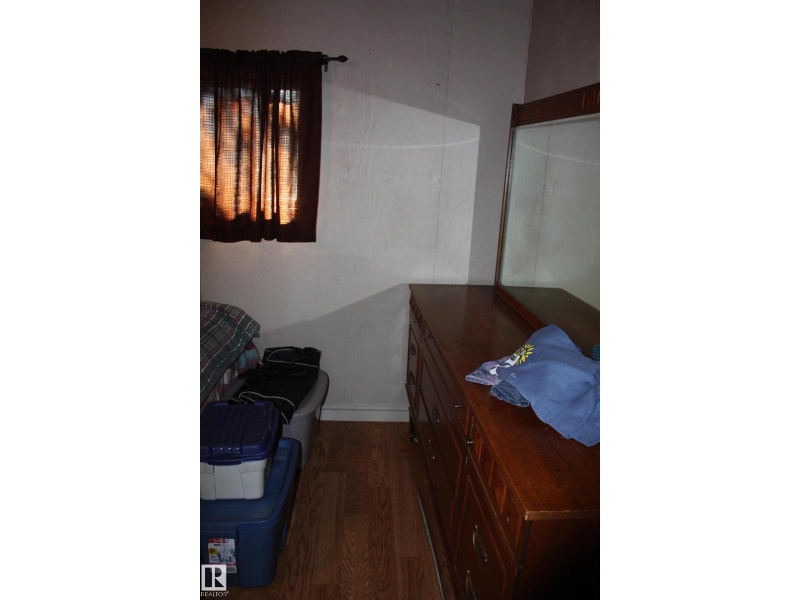 5012 49 Ave Property Photo 52