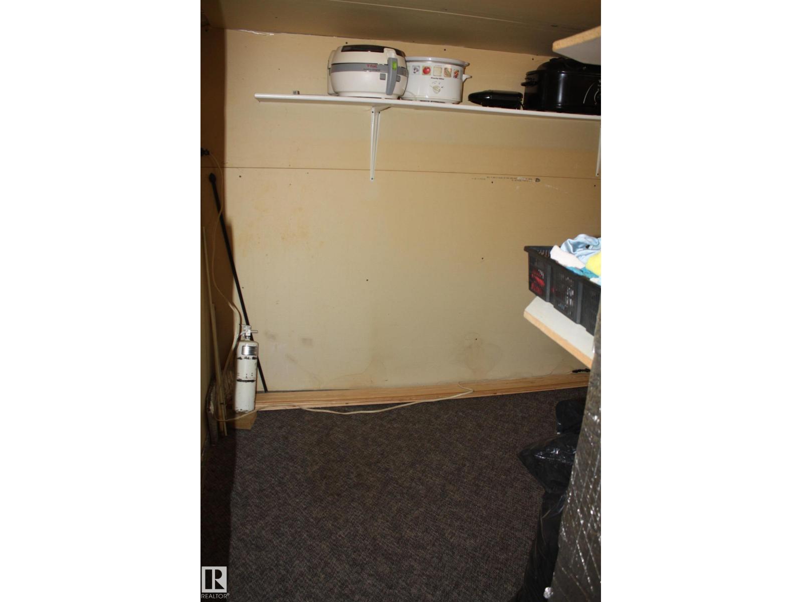 5012 49 Ave Property Photo 61