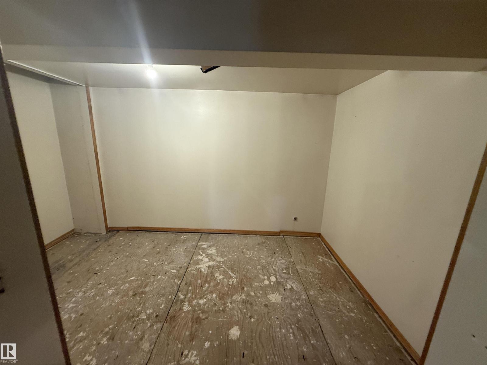 11942 37 St Nw Property Photo 37