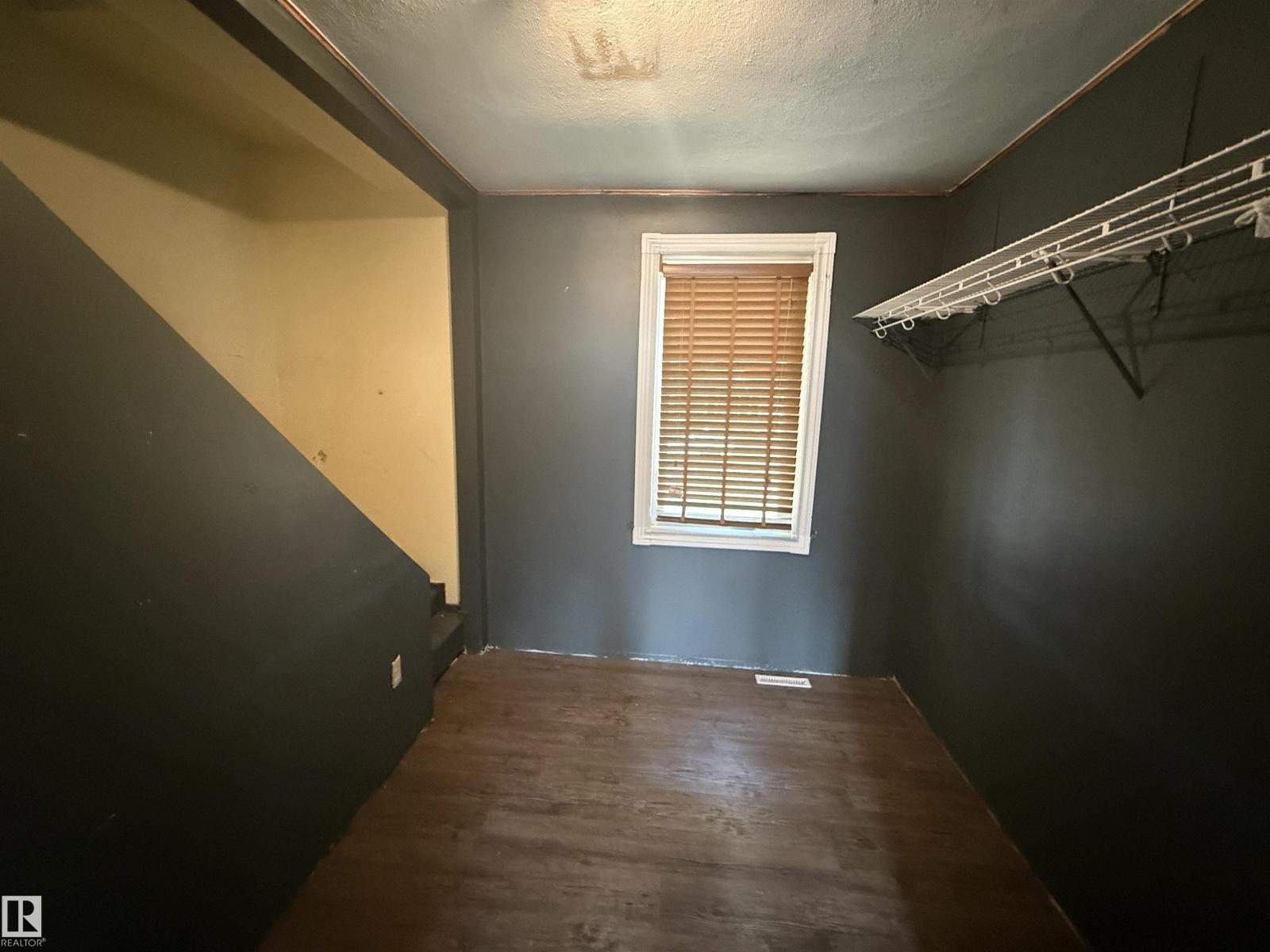 11942 37 St Nw Property Photo 39