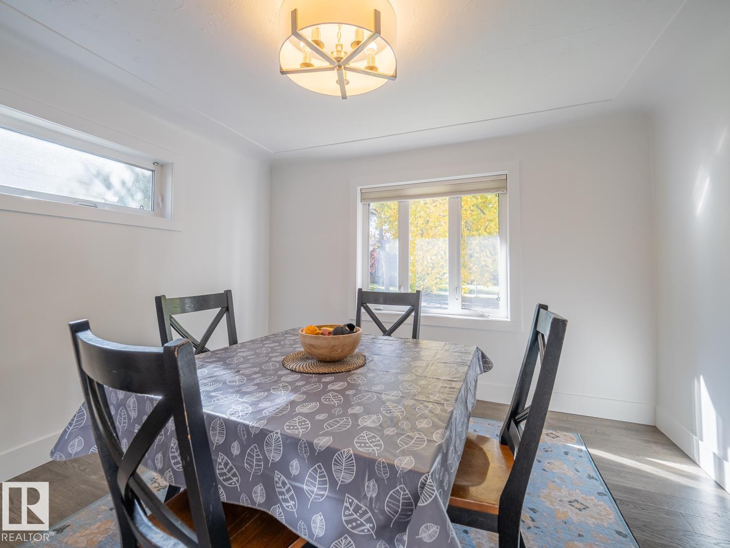 6839 111 St Nw Property Photo 6