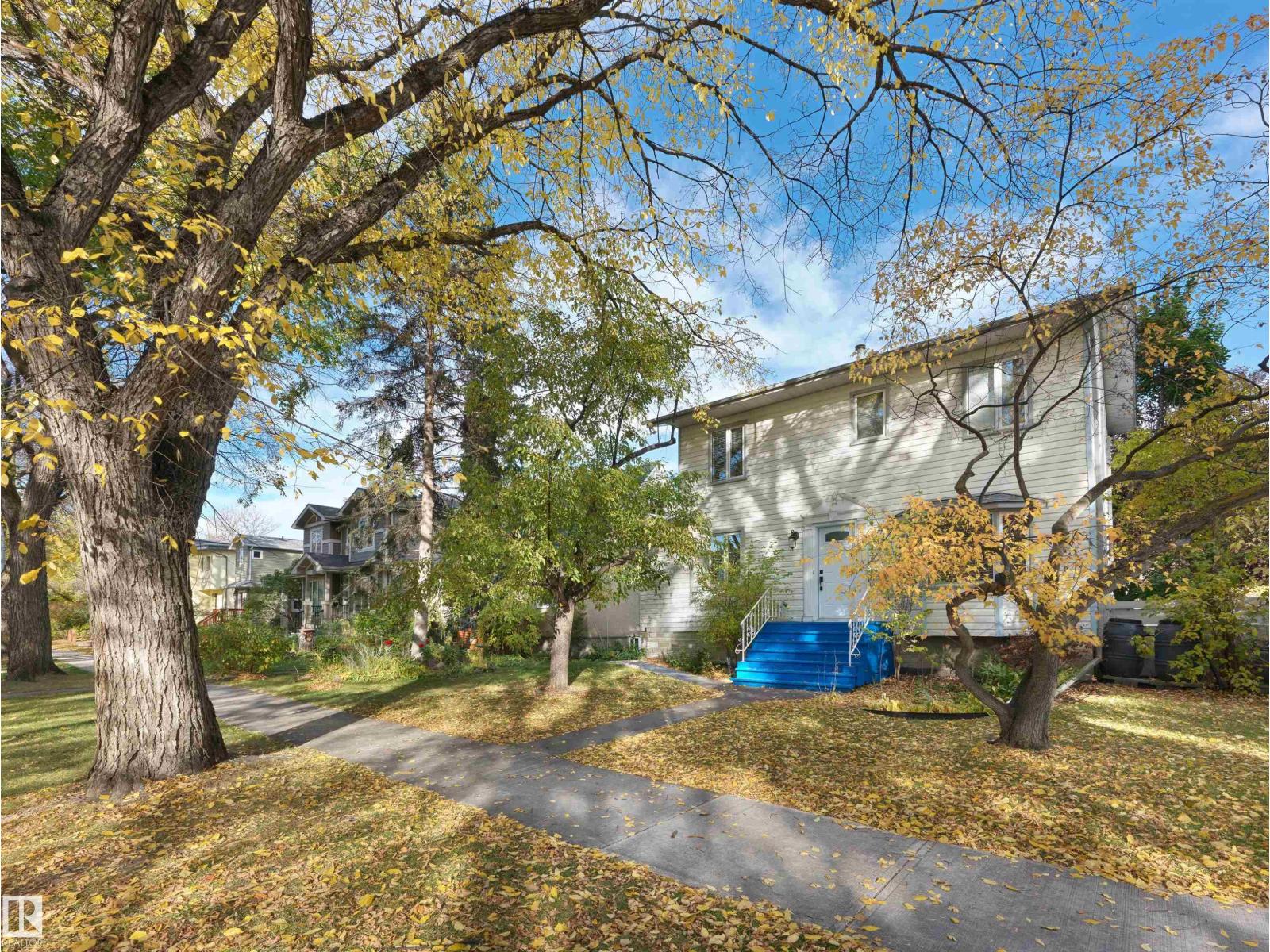 10968 75 Av Nw Property Photo 2