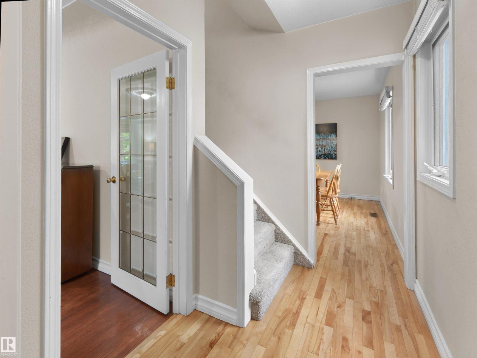 10968 75 Av Nw Property Photo 15