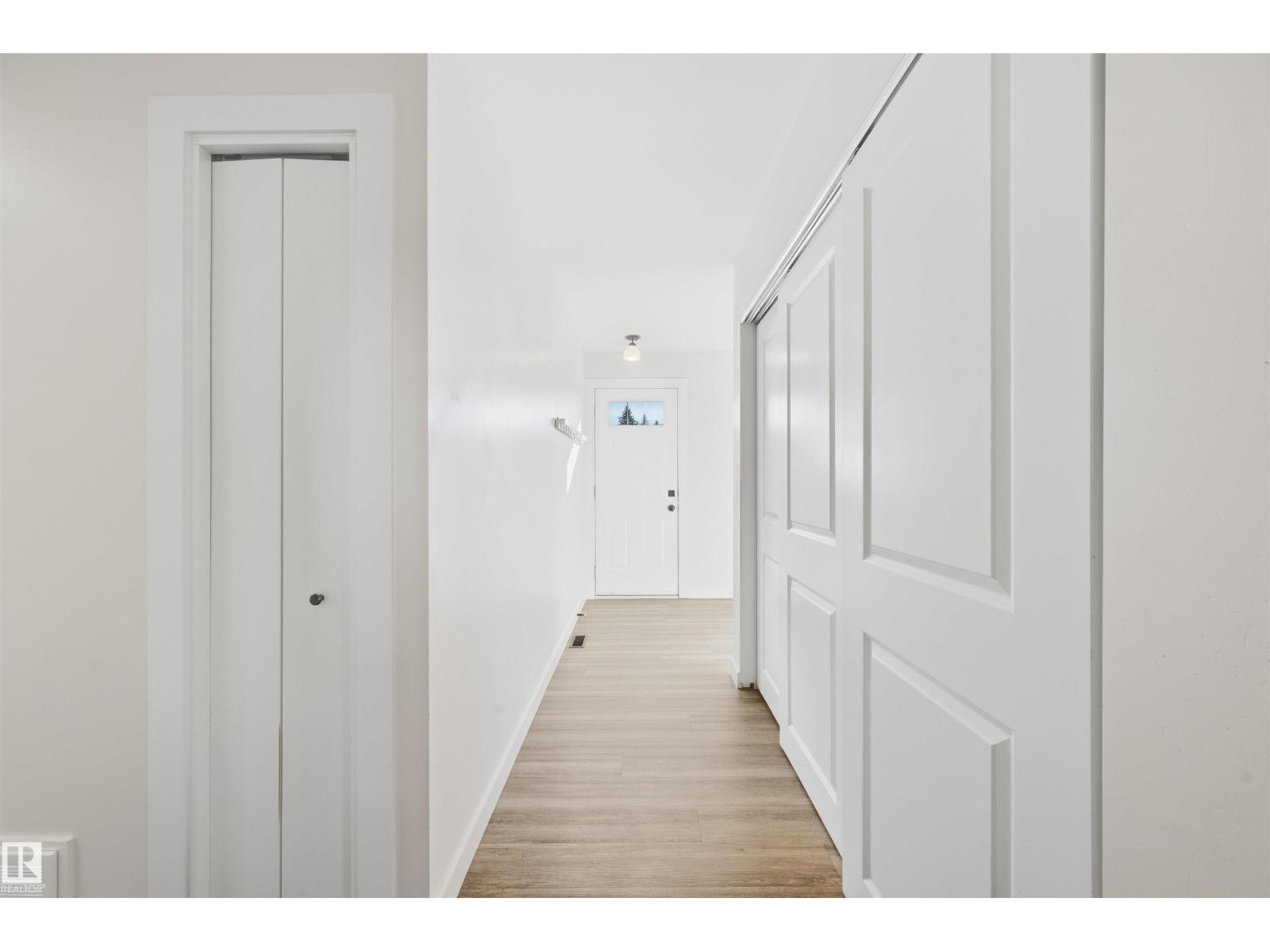8914 162 St Nw Property Photo 14