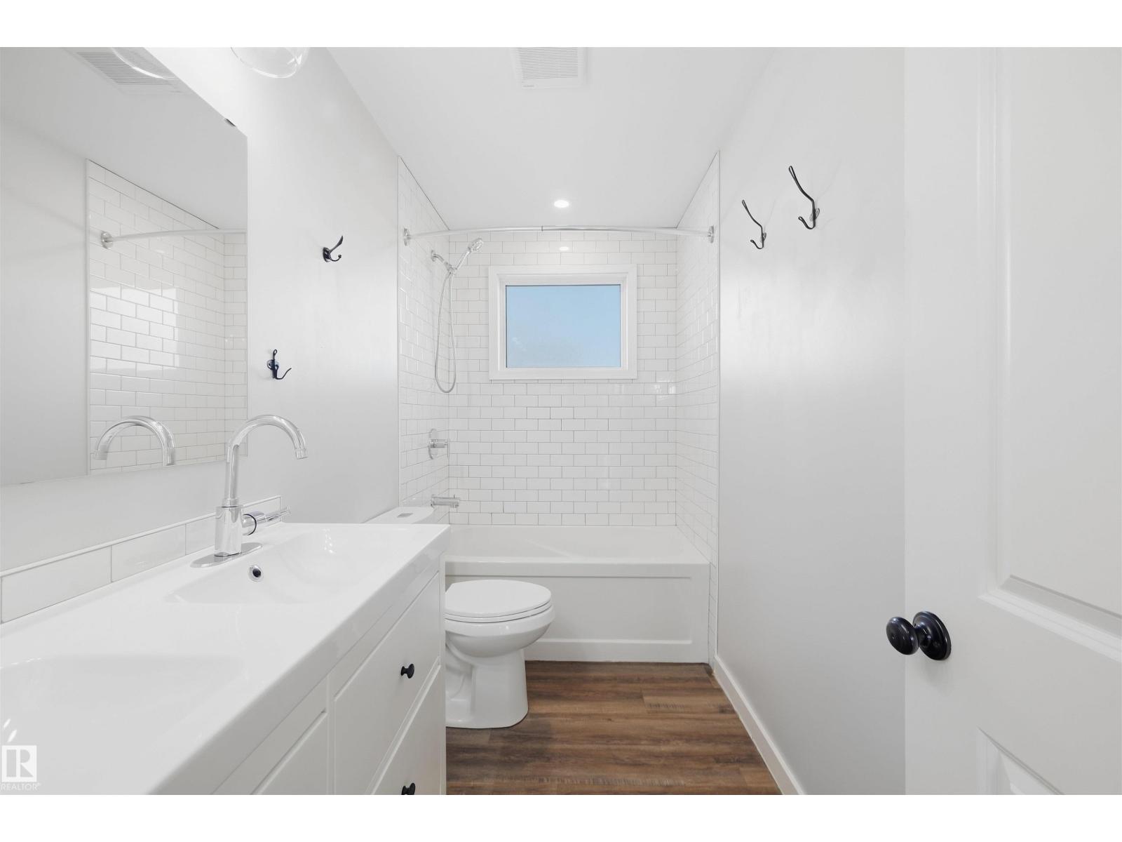 8914 162 St Nw Property Photo 28