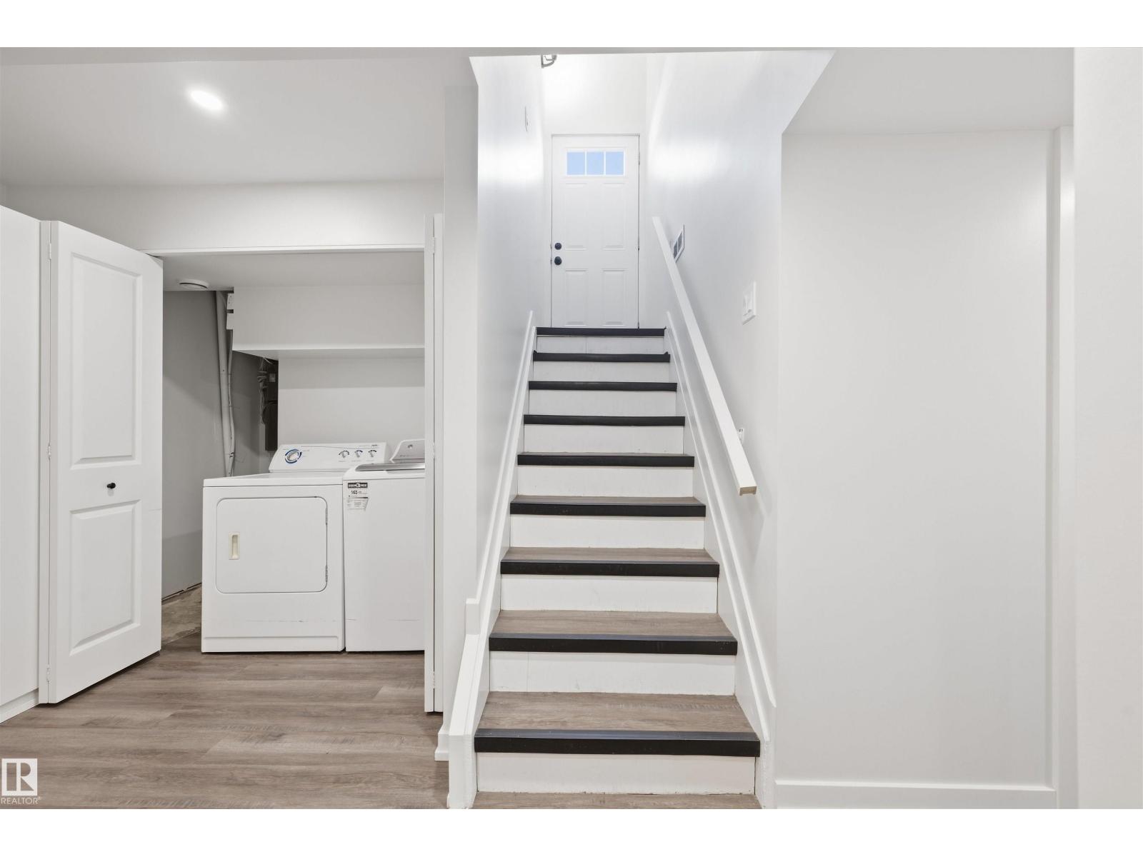 8914 162 St Nw Property Photo 41