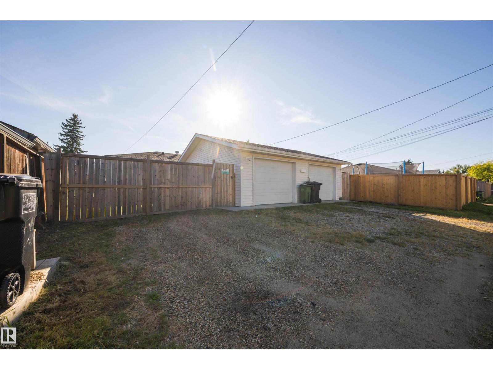 8914 162 St Nw Property Photo 53