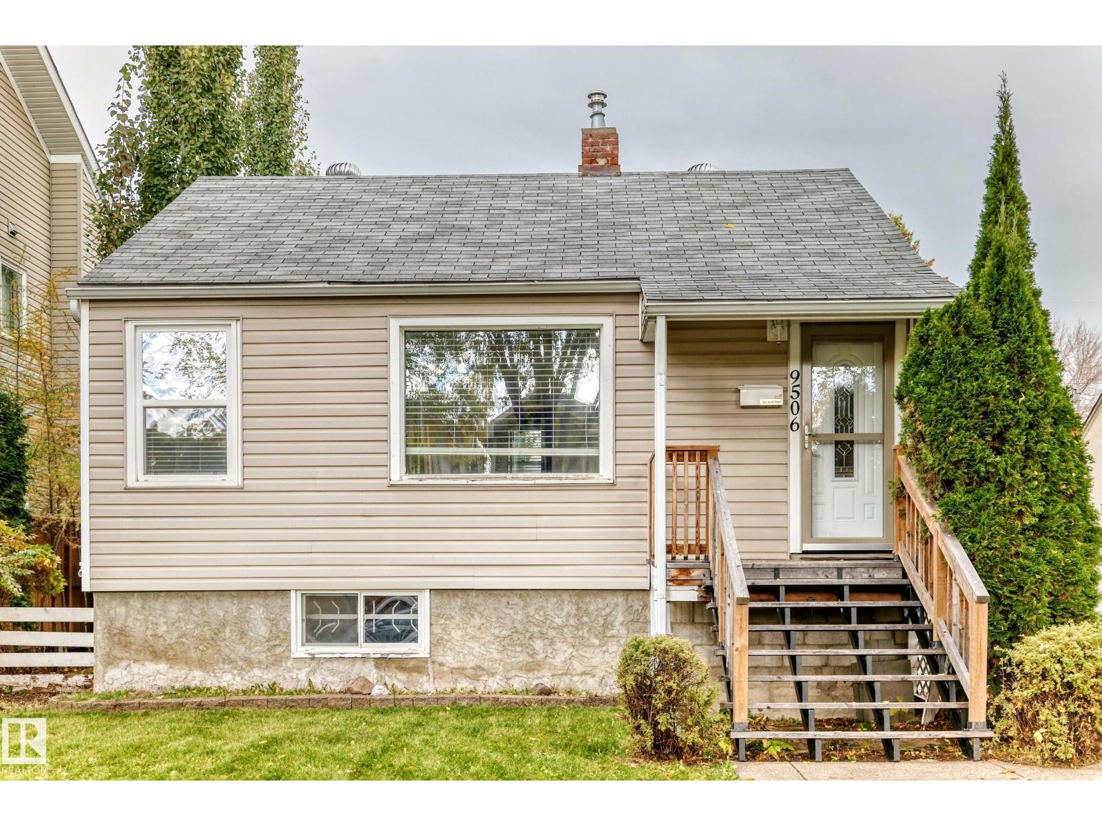 9506 72 Av Nw Property Photo 2
