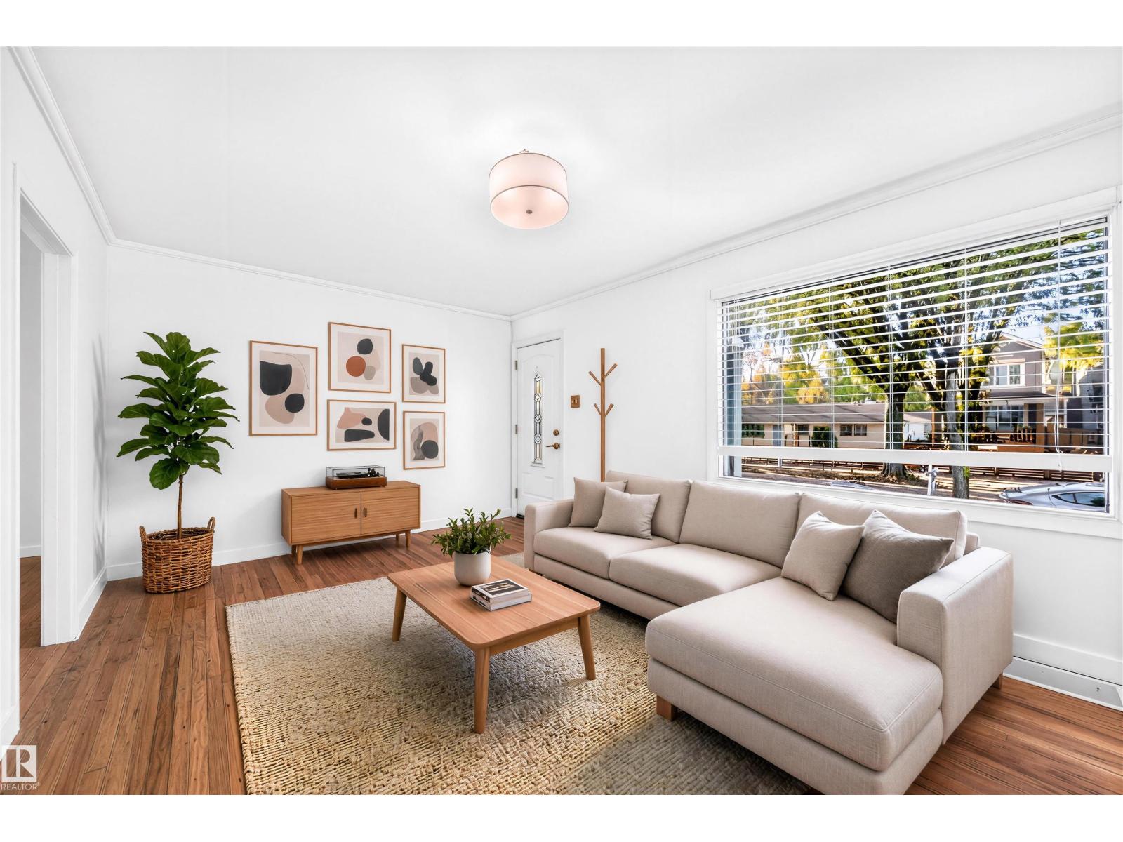 9506 72 Av Nw Property Photo 13