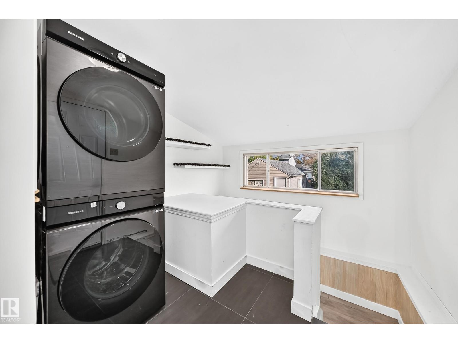 9506 72 Av Nw Property Photo 31