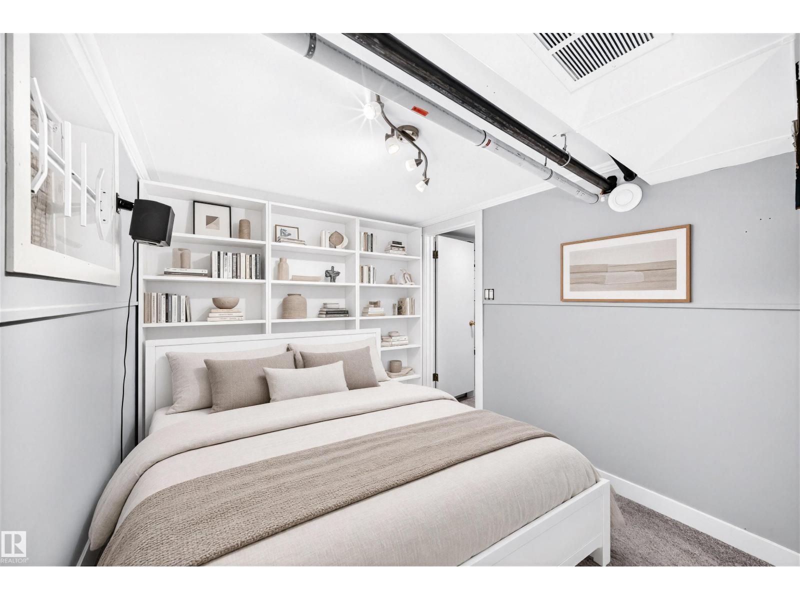 9506 72 Av Nw Property Photo 42