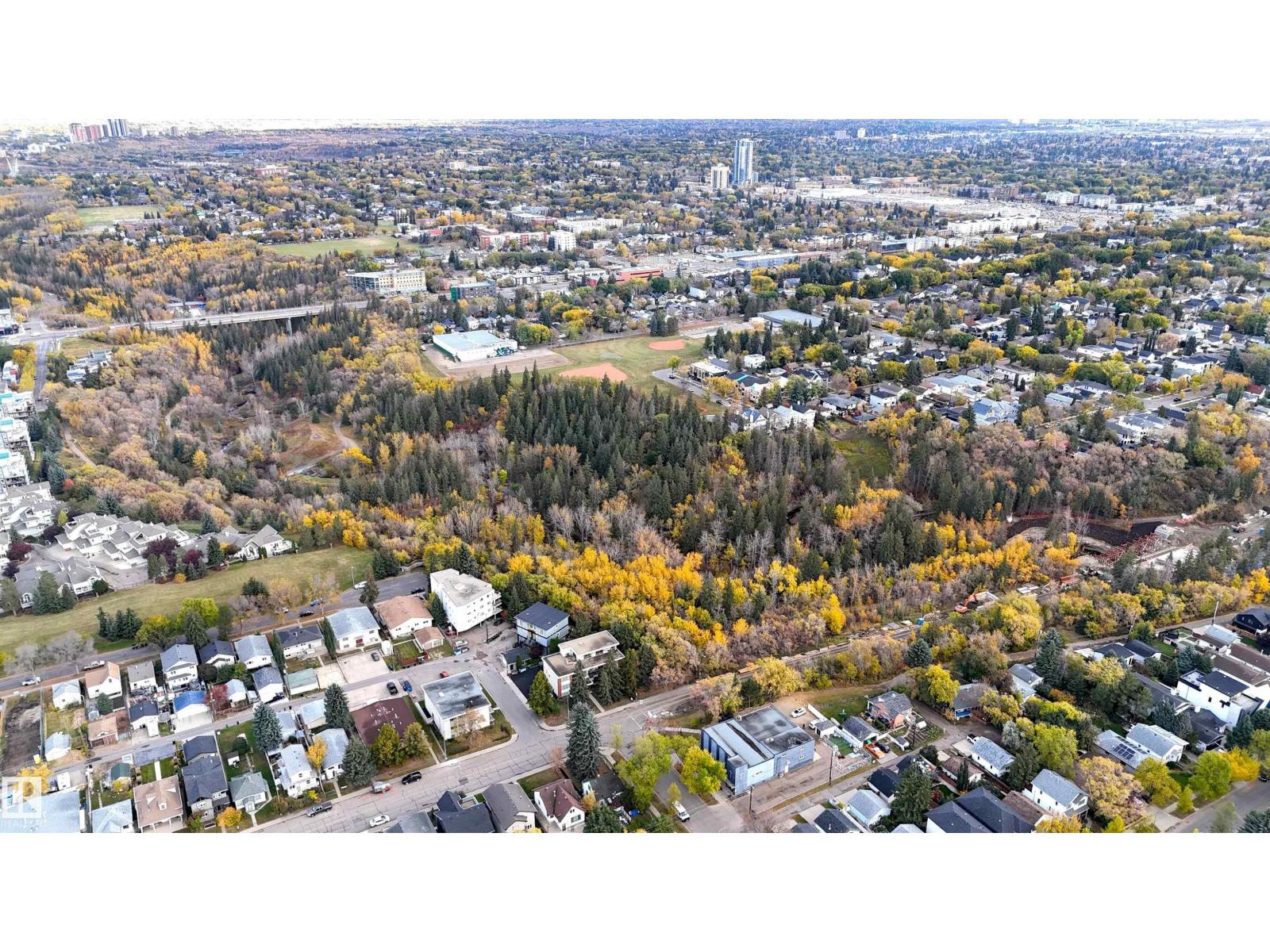 9506 72 Av Nw Property Photo 61