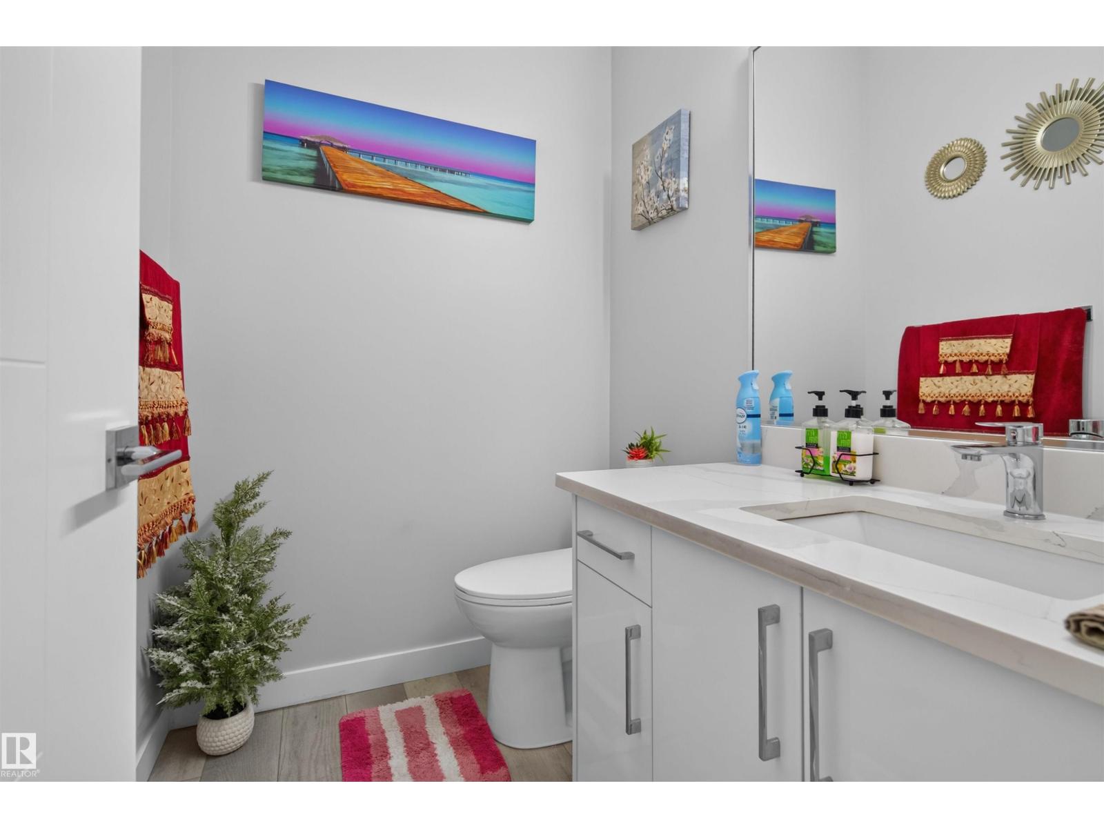 452 Roberts Cr Property Photo 13
