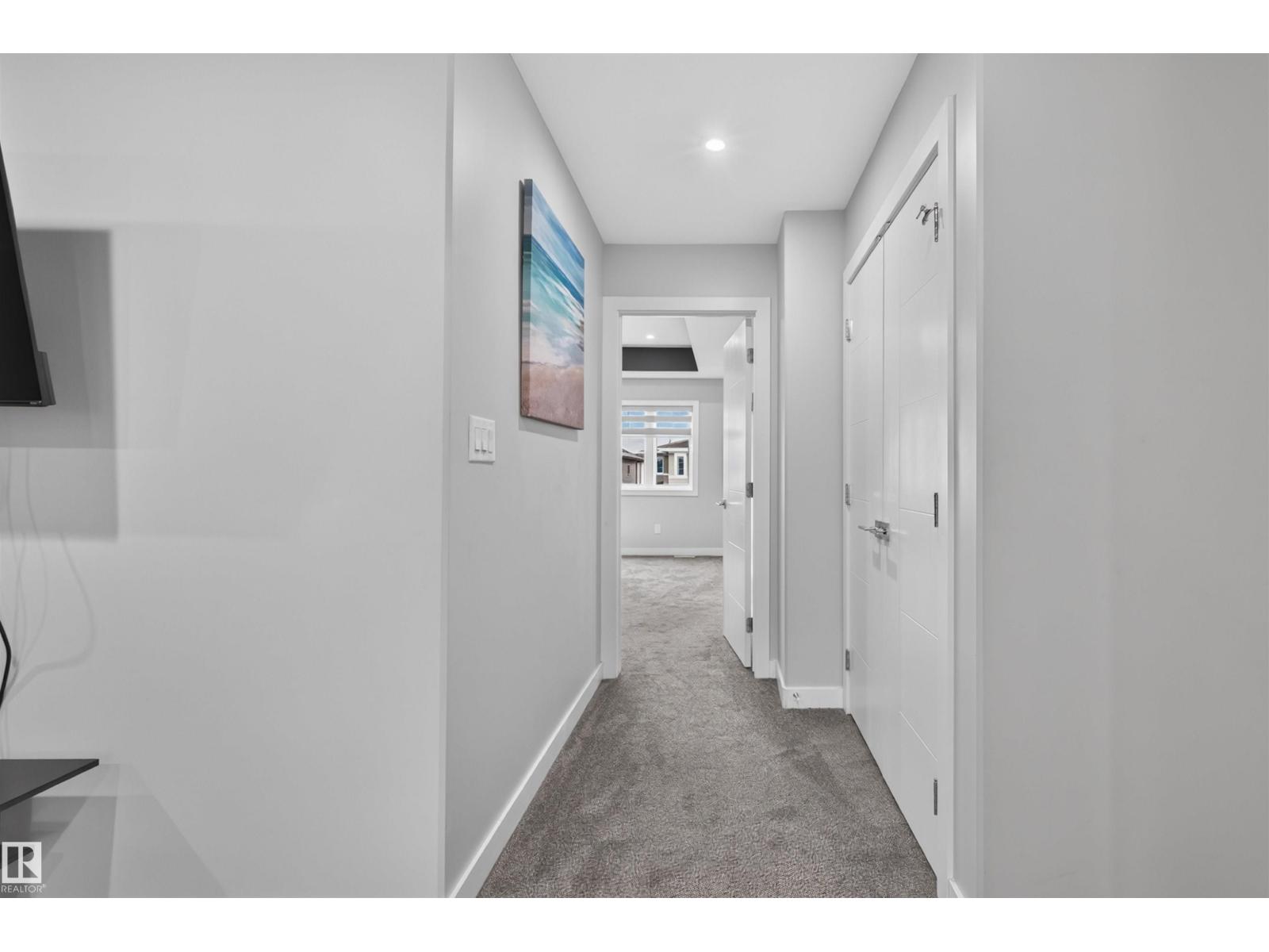452 Roberts Cr Property Photo 18