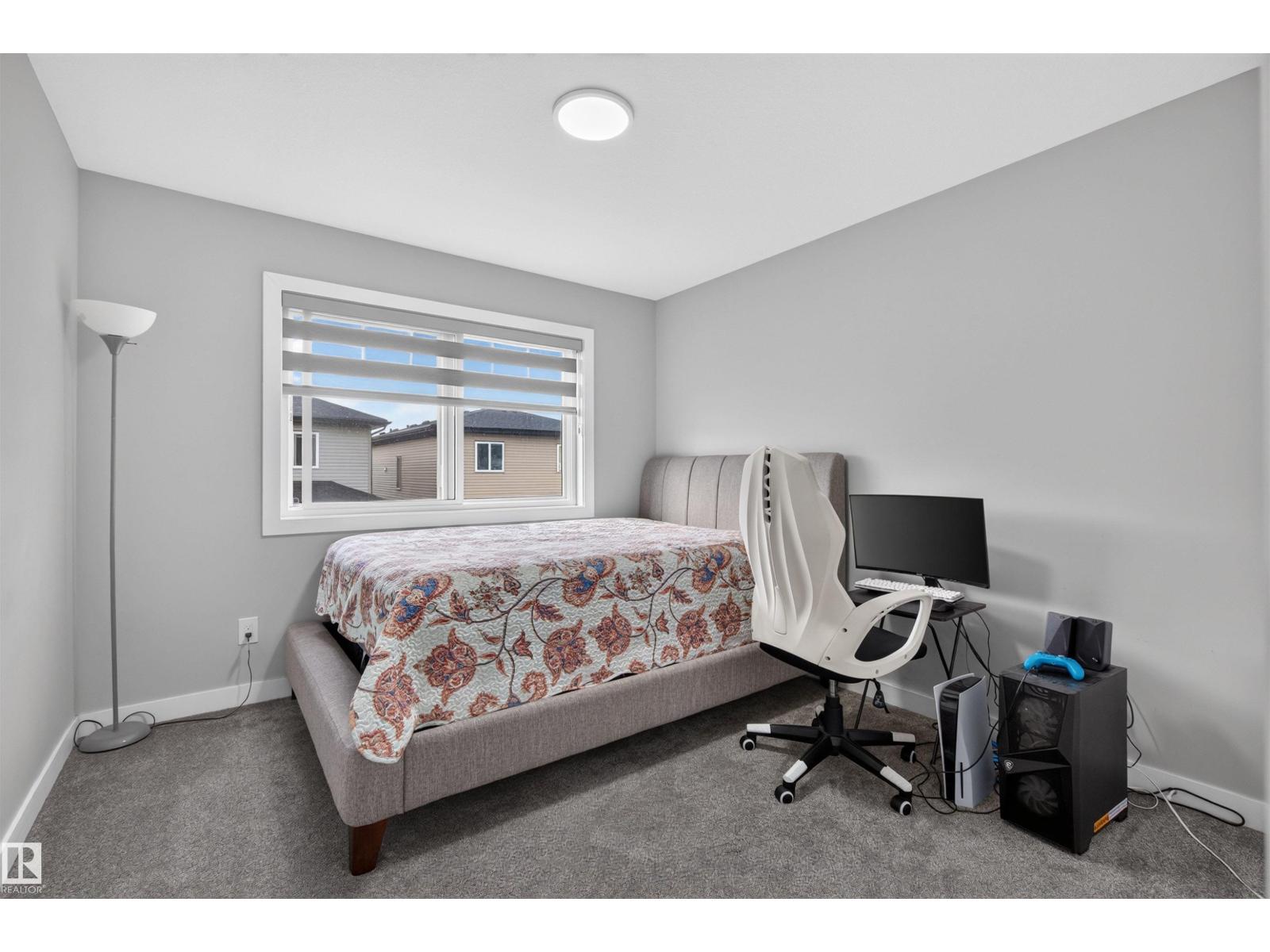 452 Roberts Cr Property Photo 24