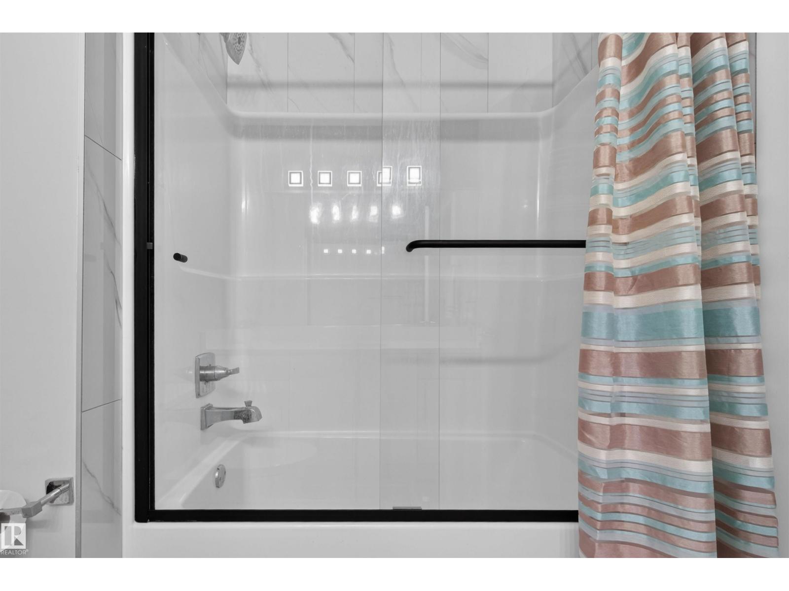 452 Roberts Cr Property Photo 25