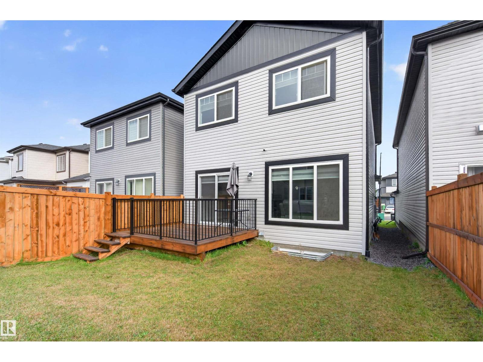 452 Roberts Cr Property Photo 32