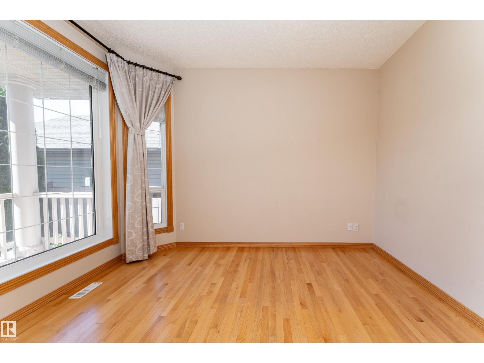 10820 178 Av Nw Property Photo 12