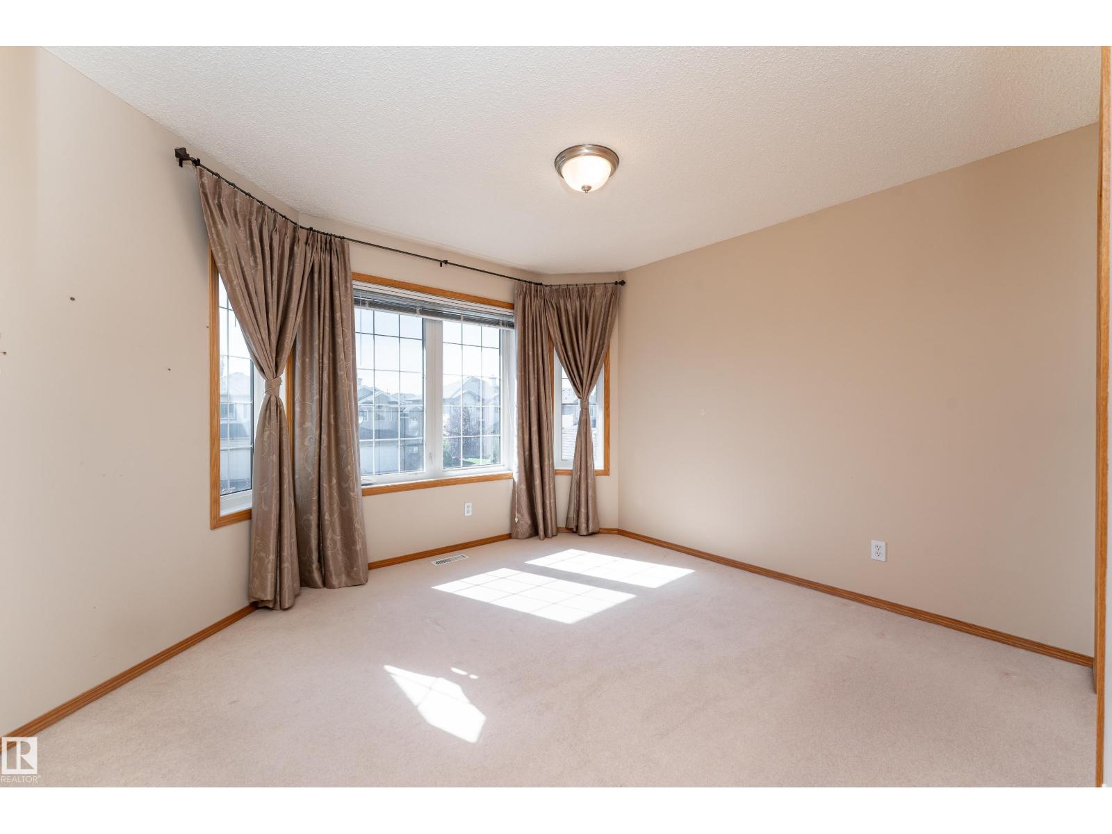 10820 178 Av Nw Property Photo 28