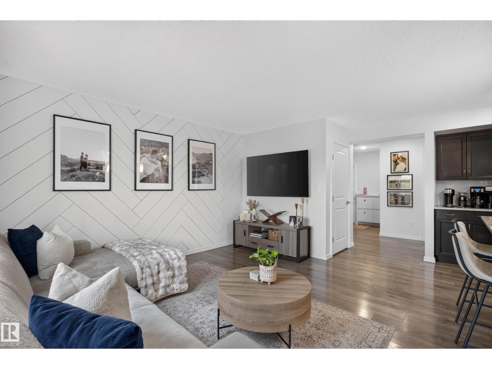 5820 66 St Property Photo 7