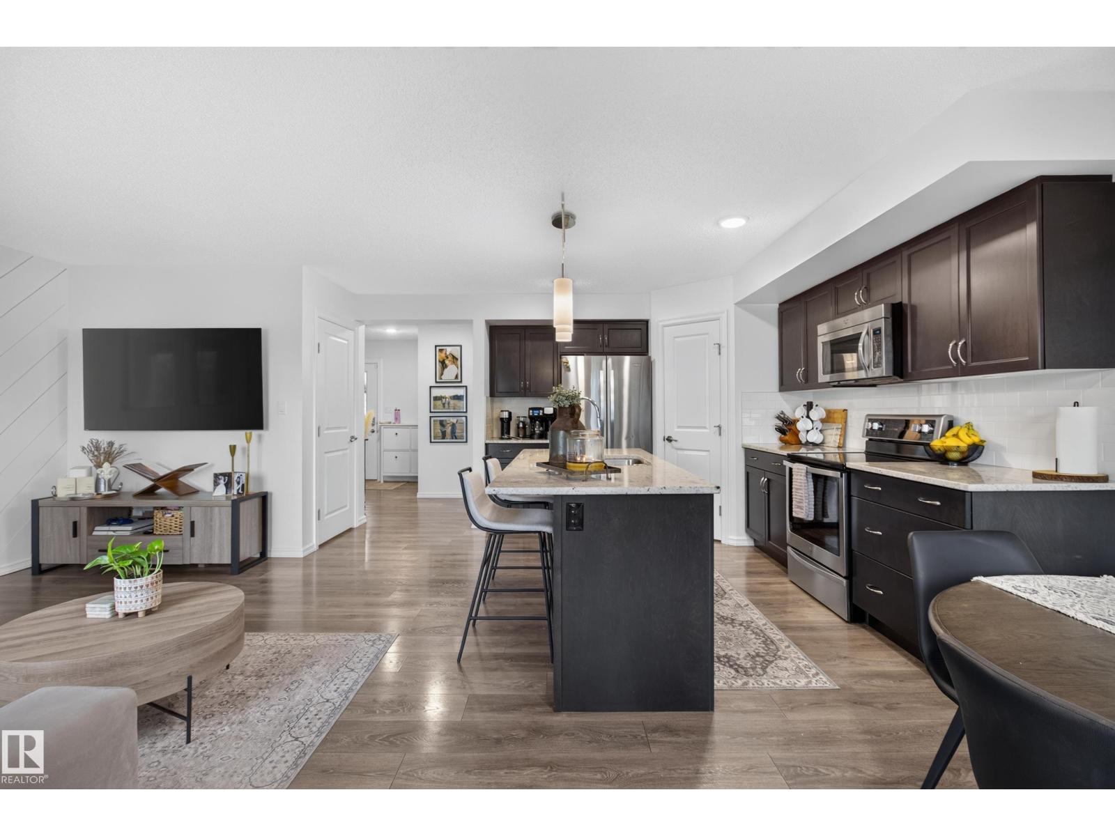 5820 66 St Property Photo 8