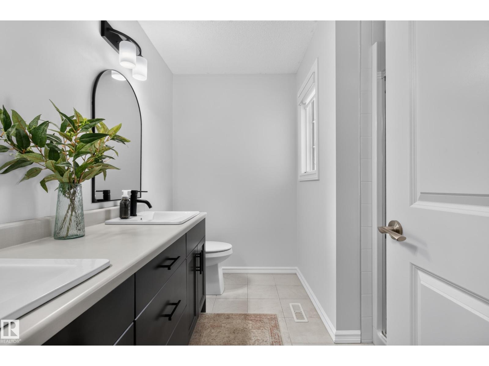 5820 66 St Property Photo 27