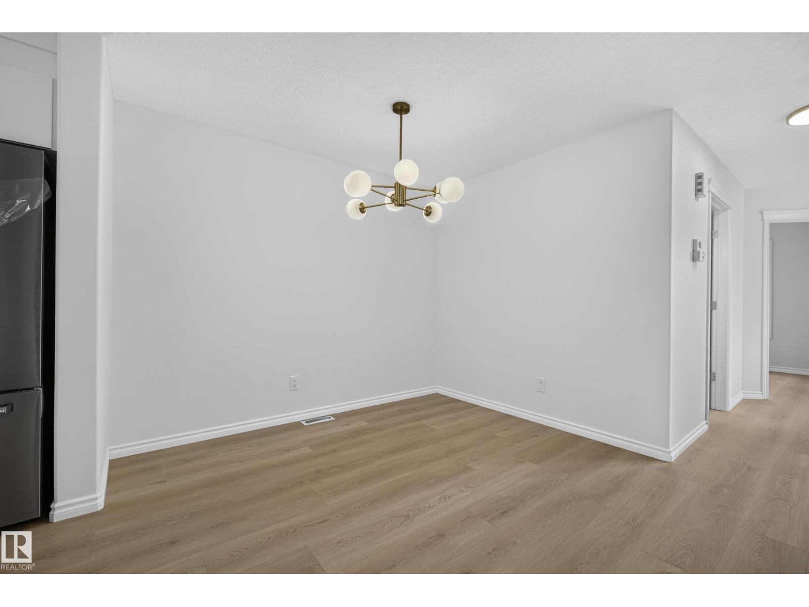10216 150 St Nw Nw Property Photo 16