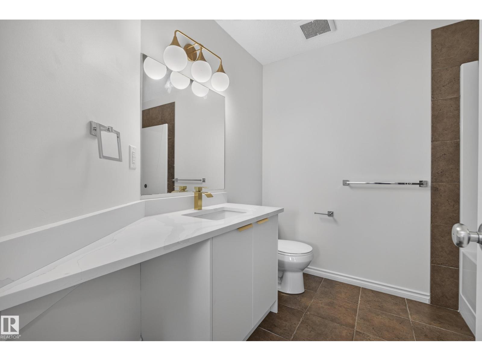 10216 150 St Nw Nw Property Photo 31