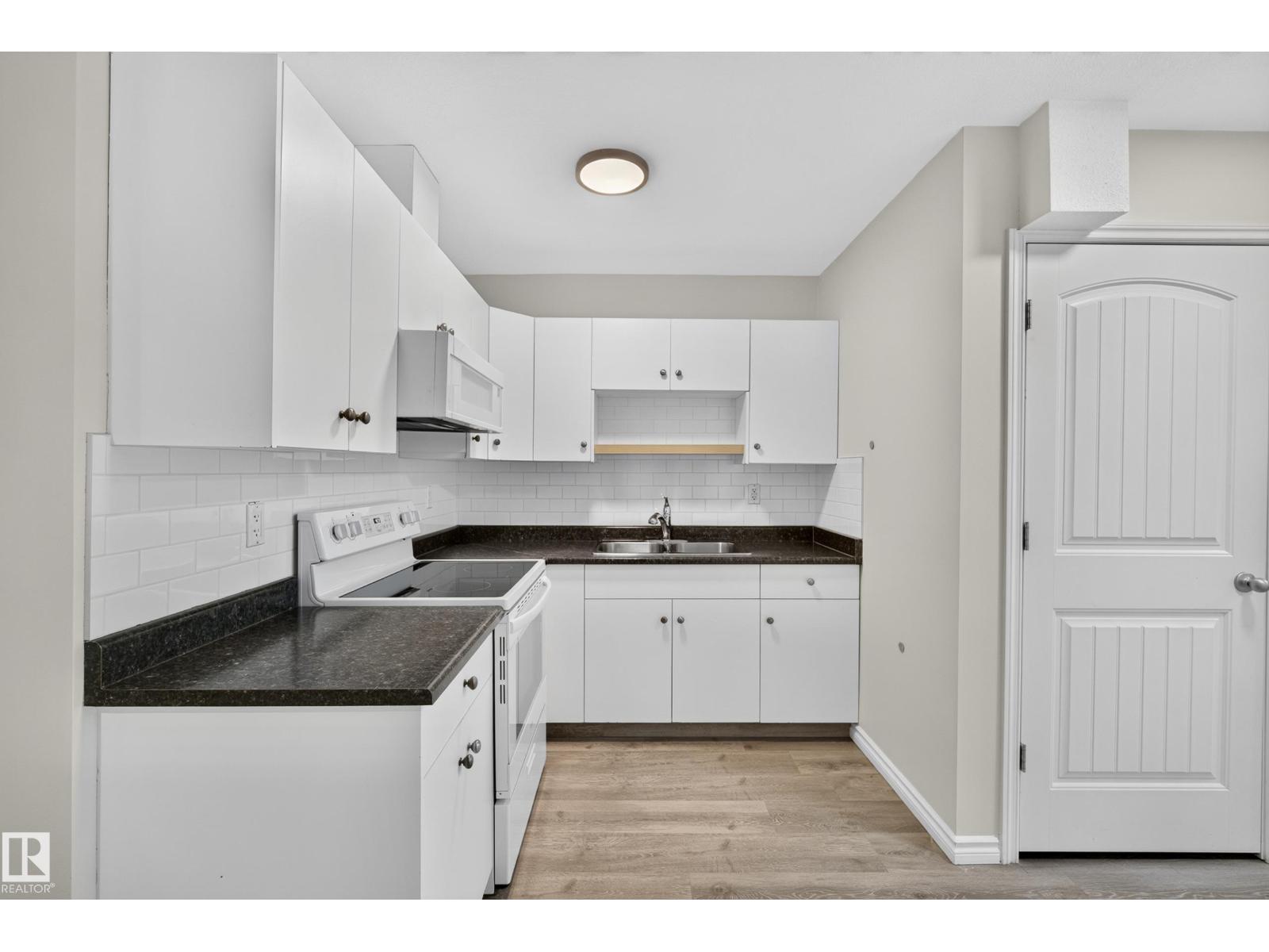 10216 150 St Nw Nw Property Photo 44
