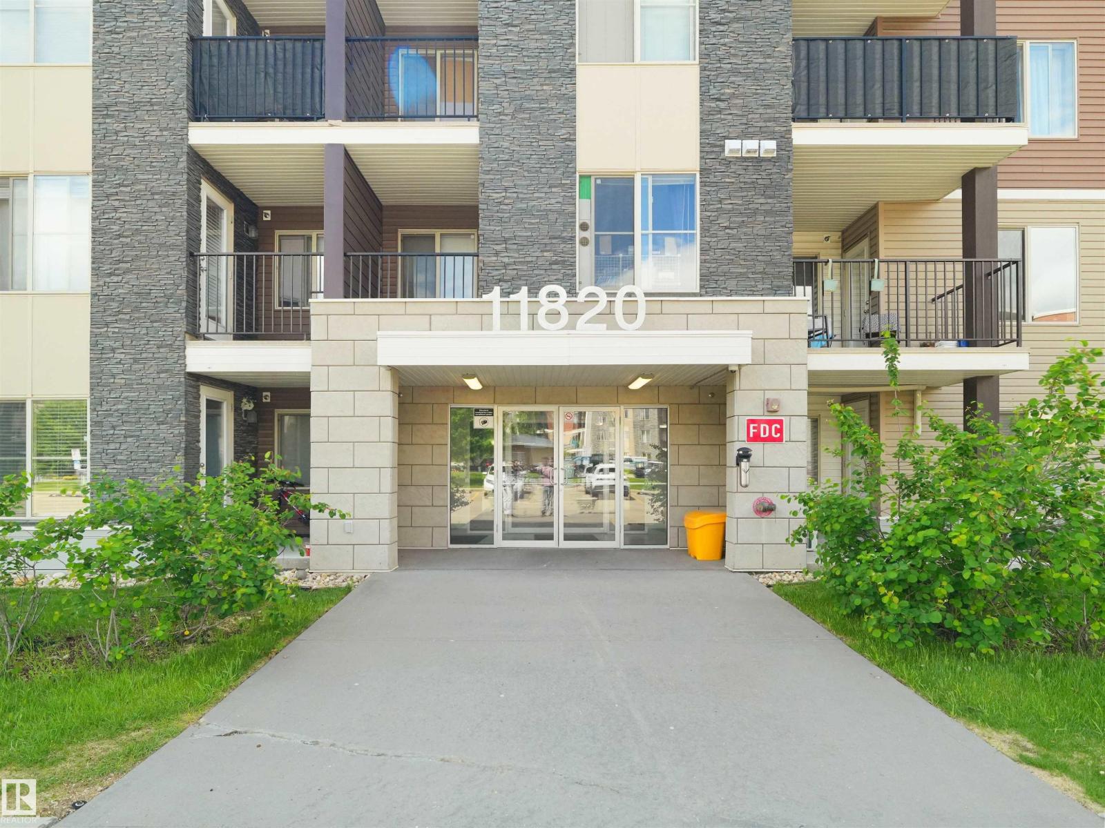 #313 11820 22 Av Sw Property Photo 10