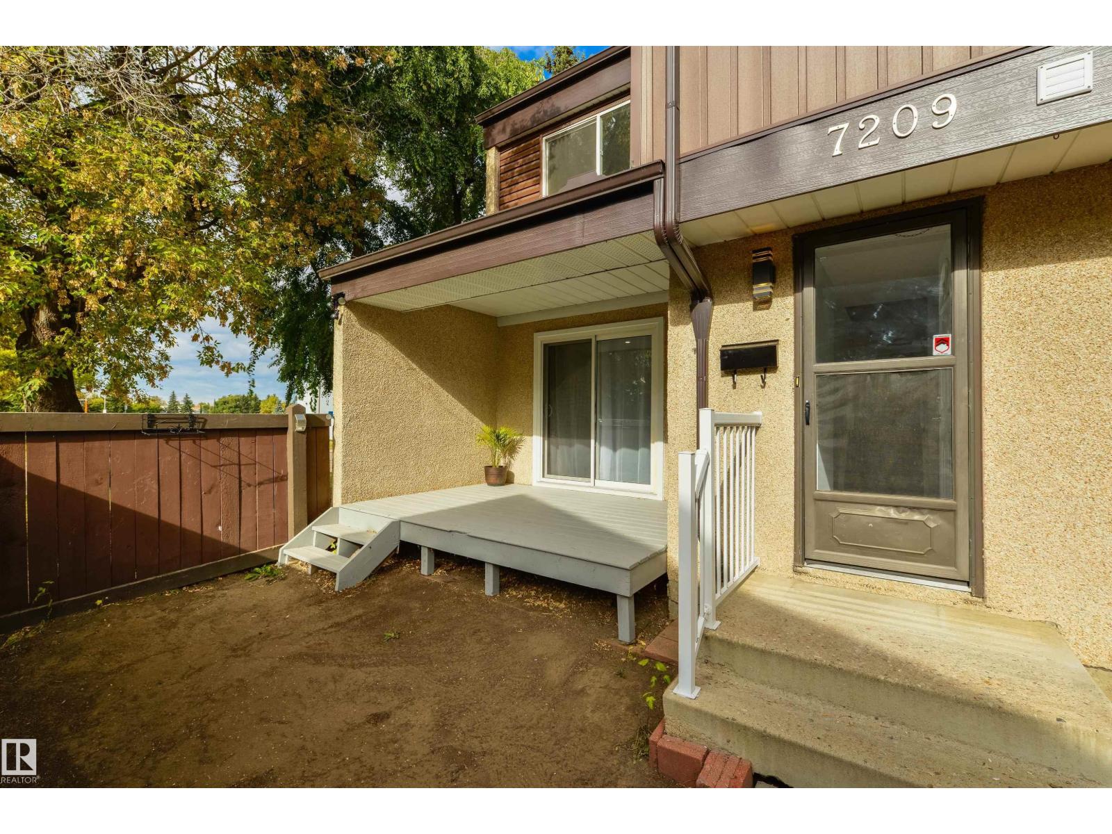 7209 180 St Nw Property Photo 4