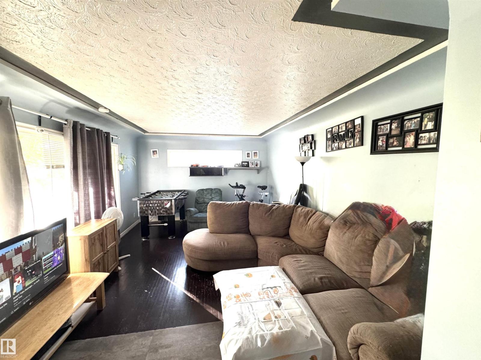 8108 124 Av Nw Property Photo 7