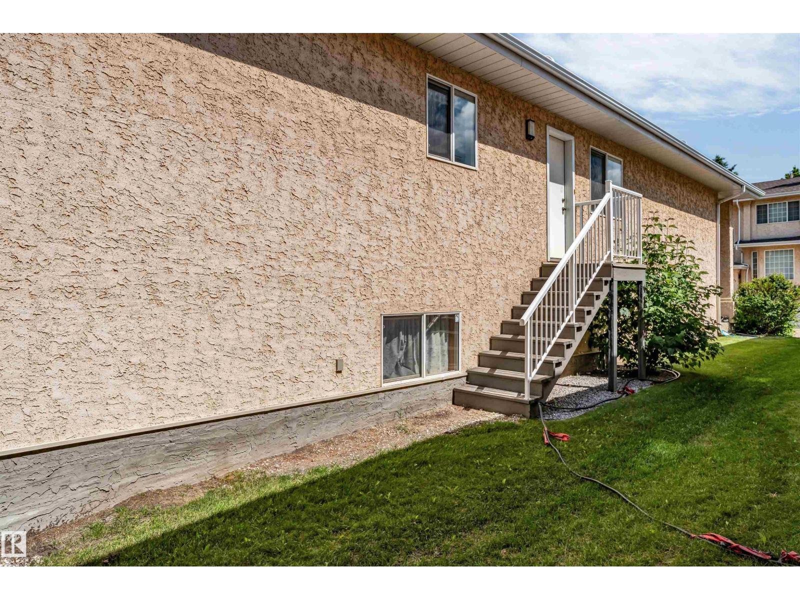 1646 Jamha Rd Nw Property Photo 3