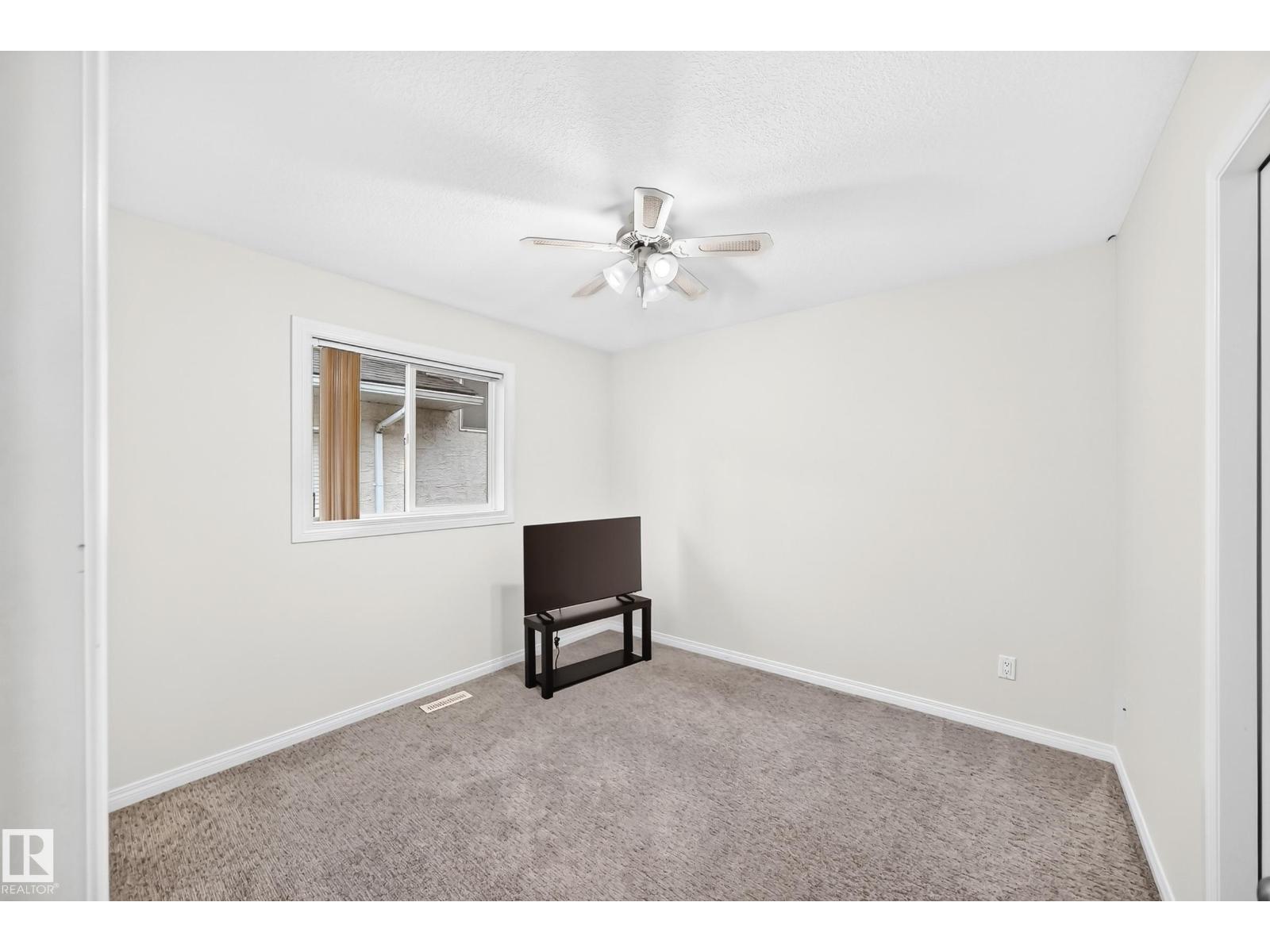 3460 30 St Nw Property Photo 19