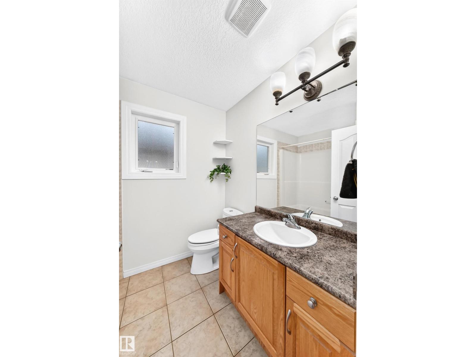 3460 30 St Nw Property Photo 23