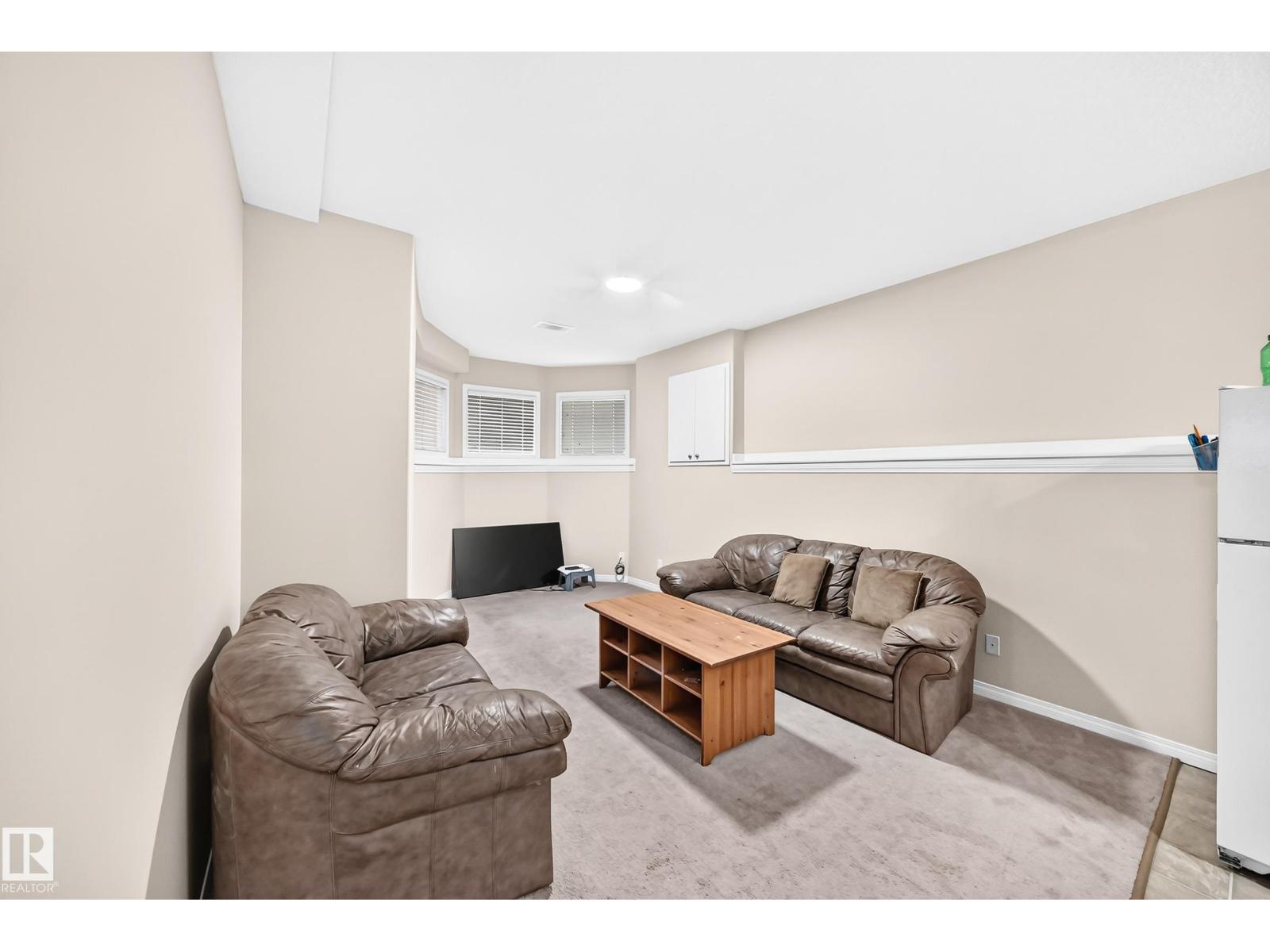 3460 30 St Nw Property Photo 41