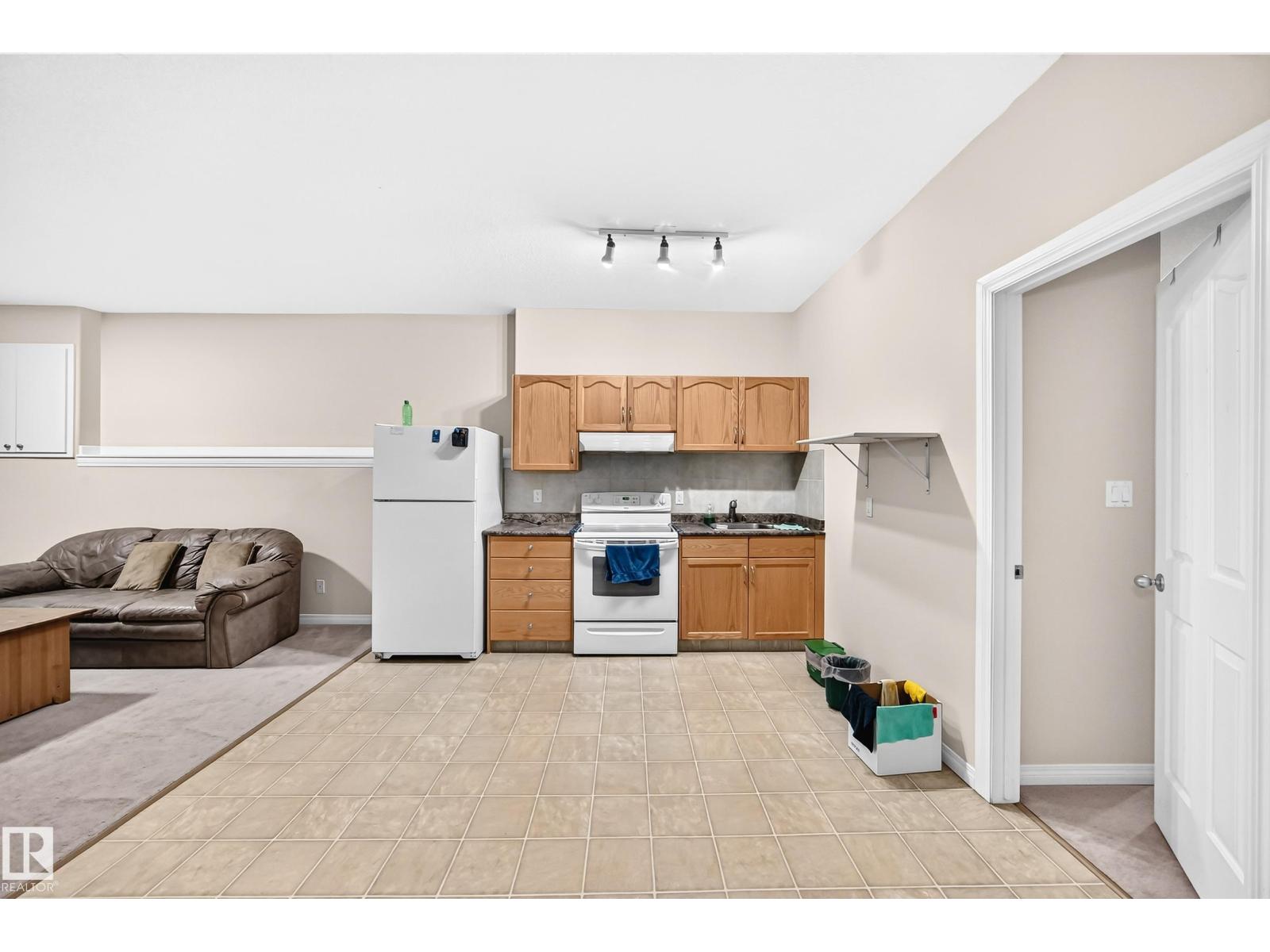 3460 30 St Nw Property Photo 43