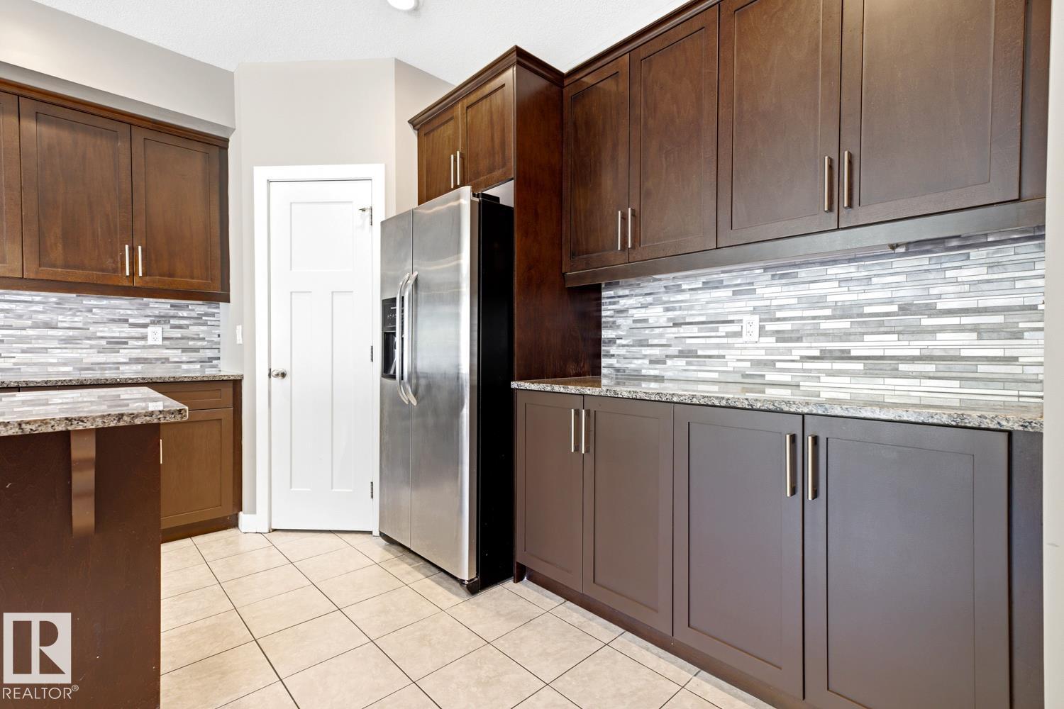 11827 56 St Nw Property Photo 15