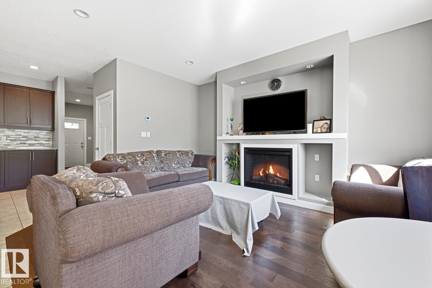 11827 56 St Nw Property Photo 21
