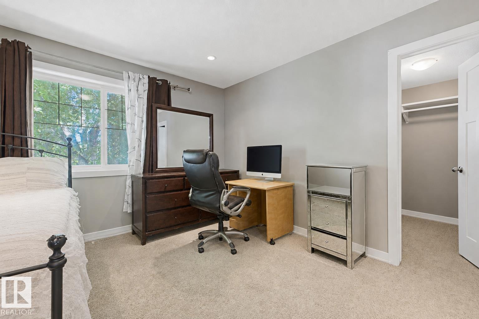 11827 56 St Nw Property Photo 33
