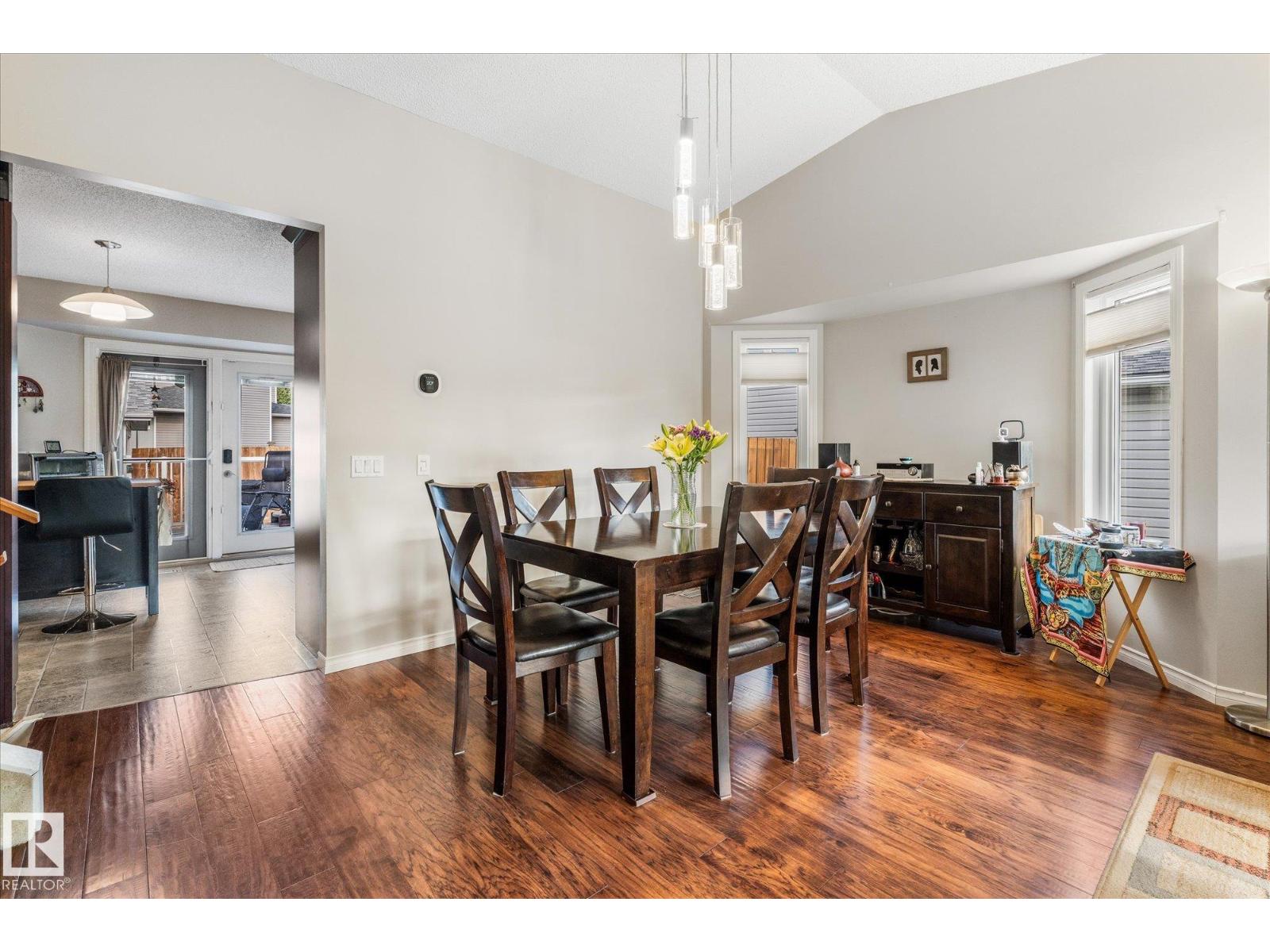 4103 44 Av Property Photo 14