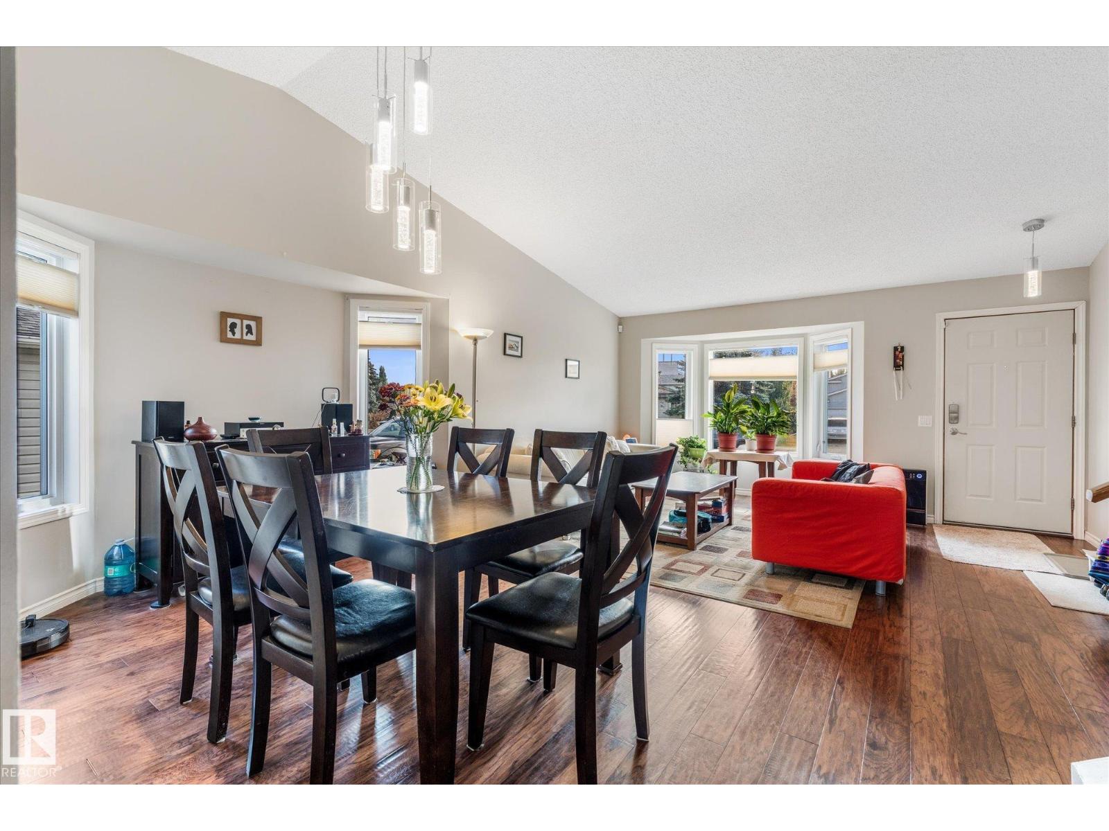 4103 44 Av Property Photo 16