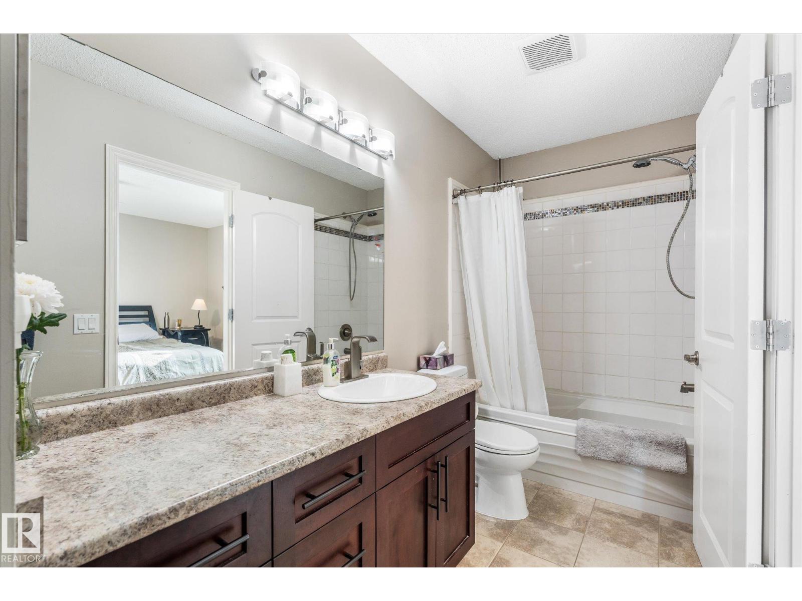 4103 44 Av Property Photo 20