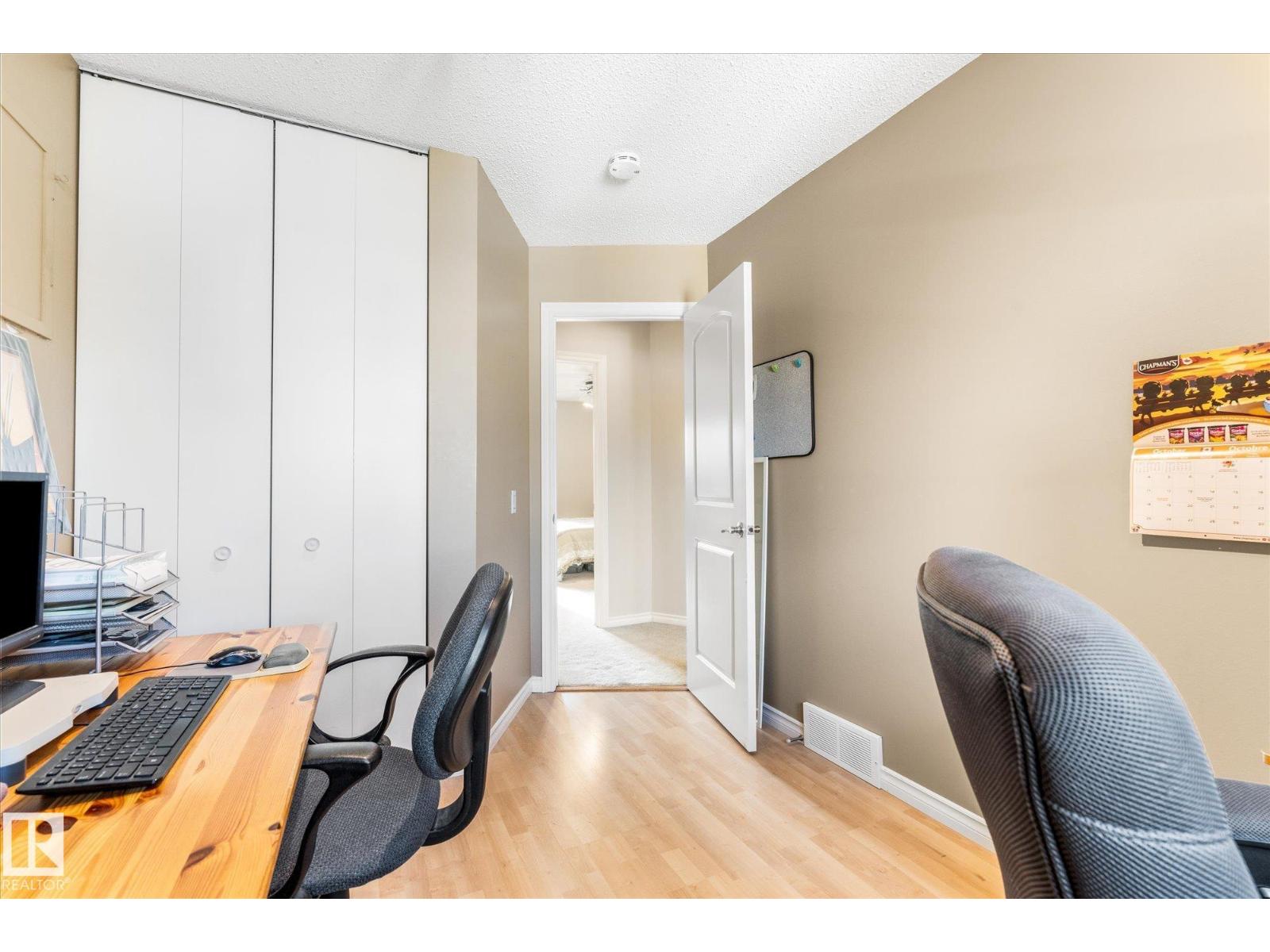 4103 44 Av Property Photo 23