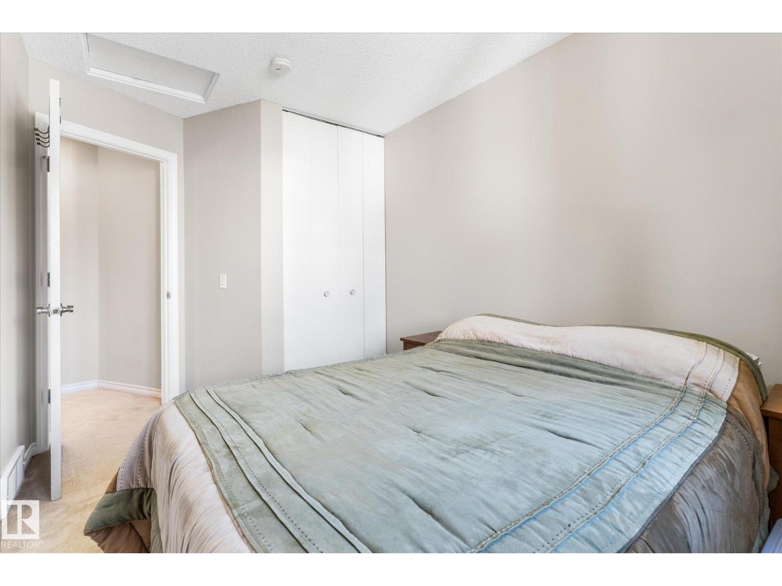 4103 44 Av Property Photo 25