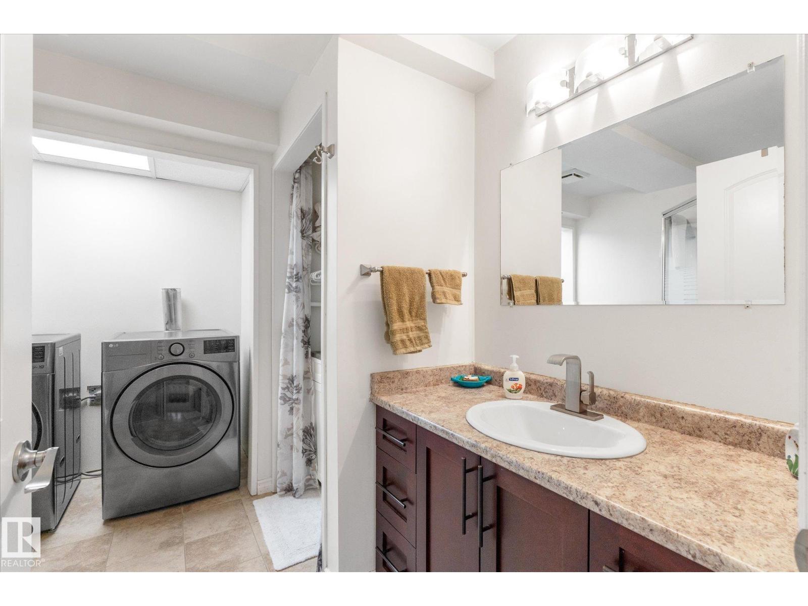 4103 44 Av Property Photo 32