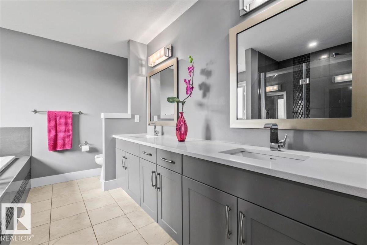 1 Hilton Cv Property Photo 40
