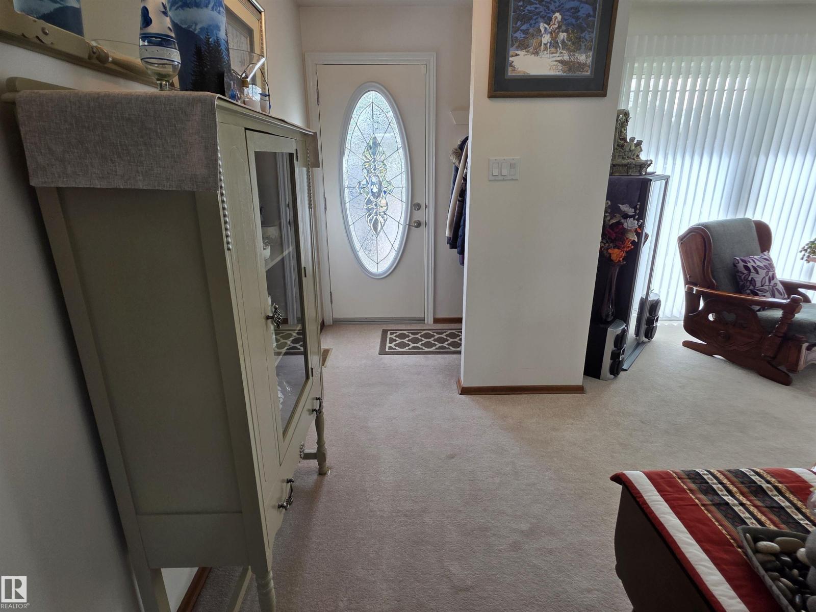5308 48 St Property Photo 2
